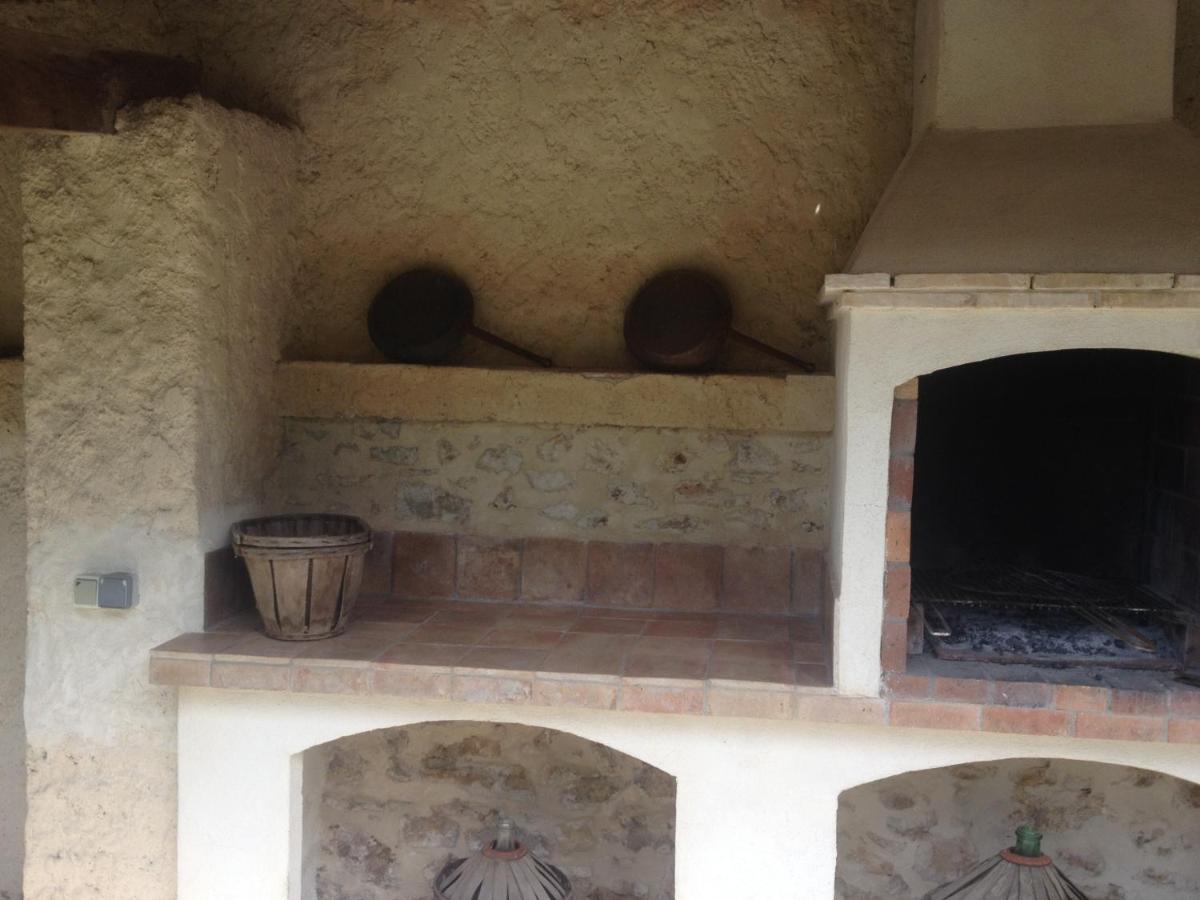 L'Abri Du Poete Bed & Breakfast Besse-sur-Issole Exterior photo